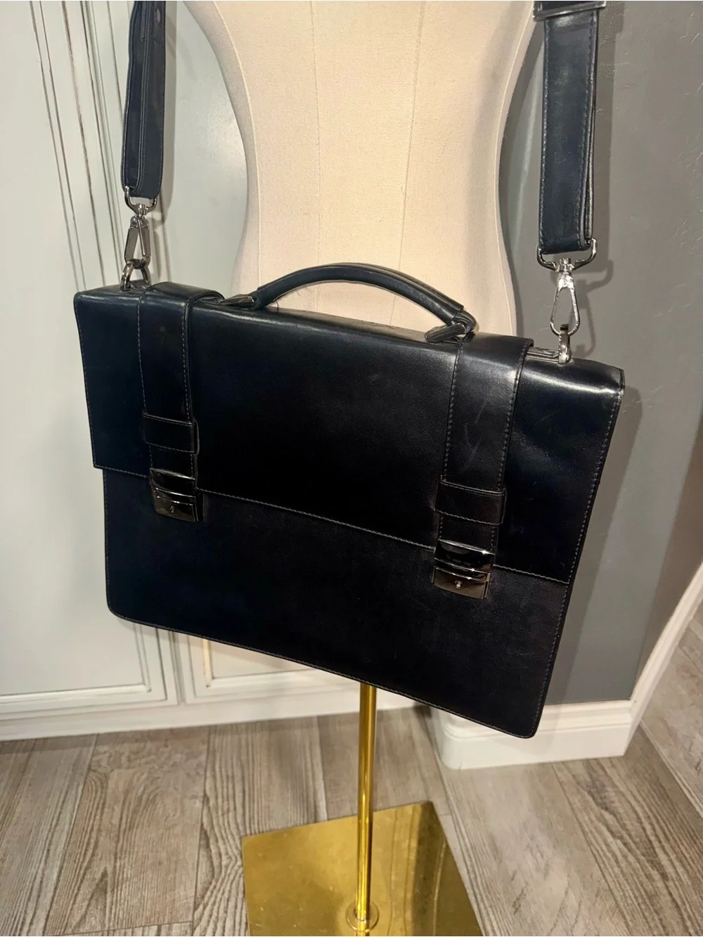 Vtg Wilsons Leather Pelle Studio black leather briefcase laptop messenger bag